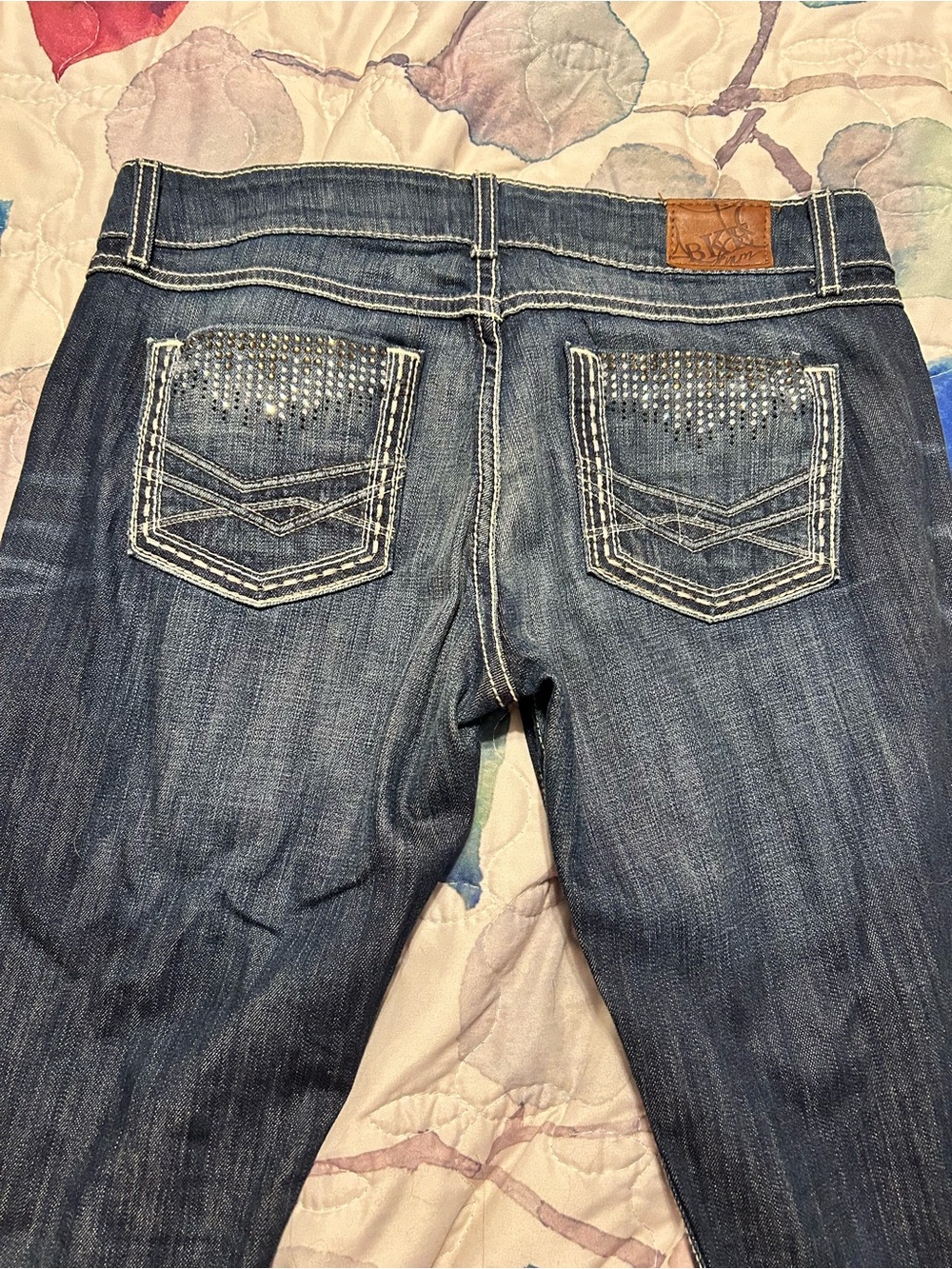 BKE Women's Dark Blue Skinny Jeans with Rhinestone Back Pockets